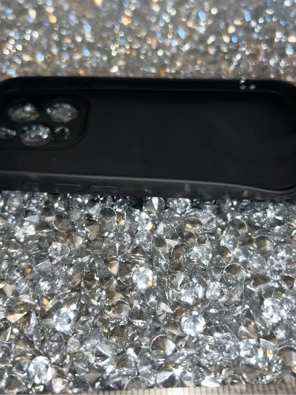 iPhone 15 pro Black Dragon Embossed Protective Phone Case - Black